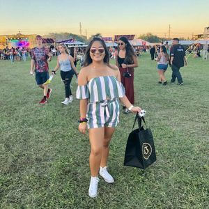 Meet your Posher, Alexandra